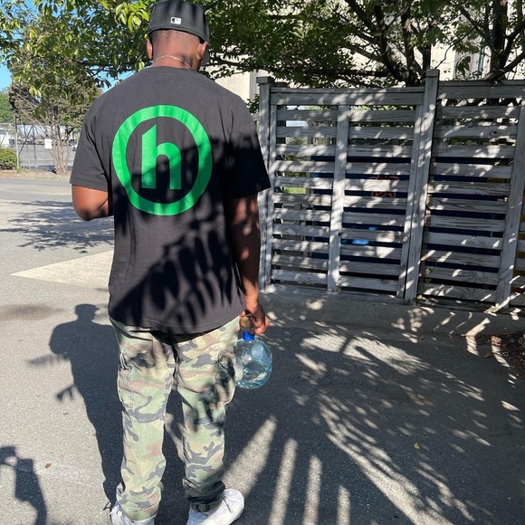 Meet your Posher, Devin - Picture 1 of 1